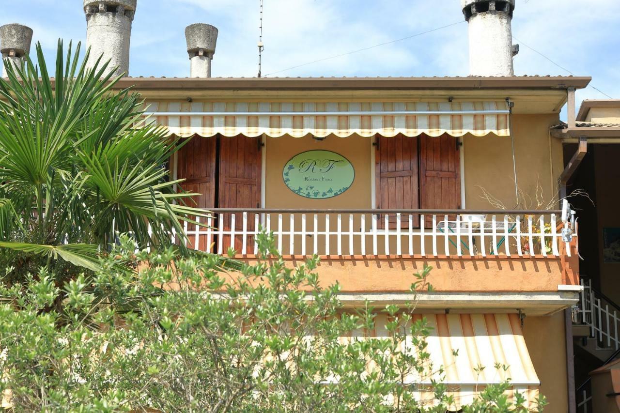 ヴァレッジョ・スル・ミンチョ Residenza Francaヴィラ エクステリア 写真